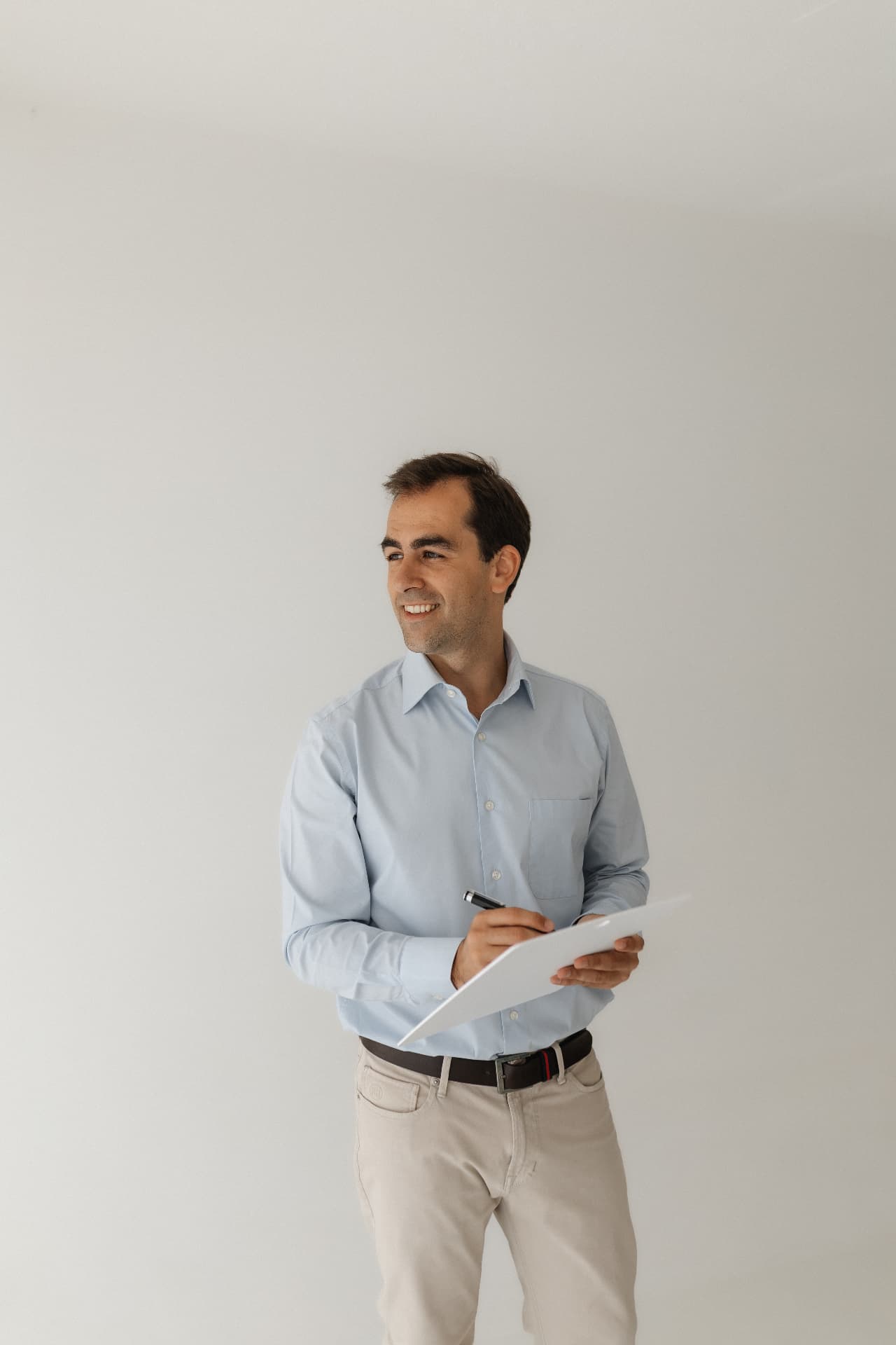 Dr. Diogo Andrade Guimarães em consulta